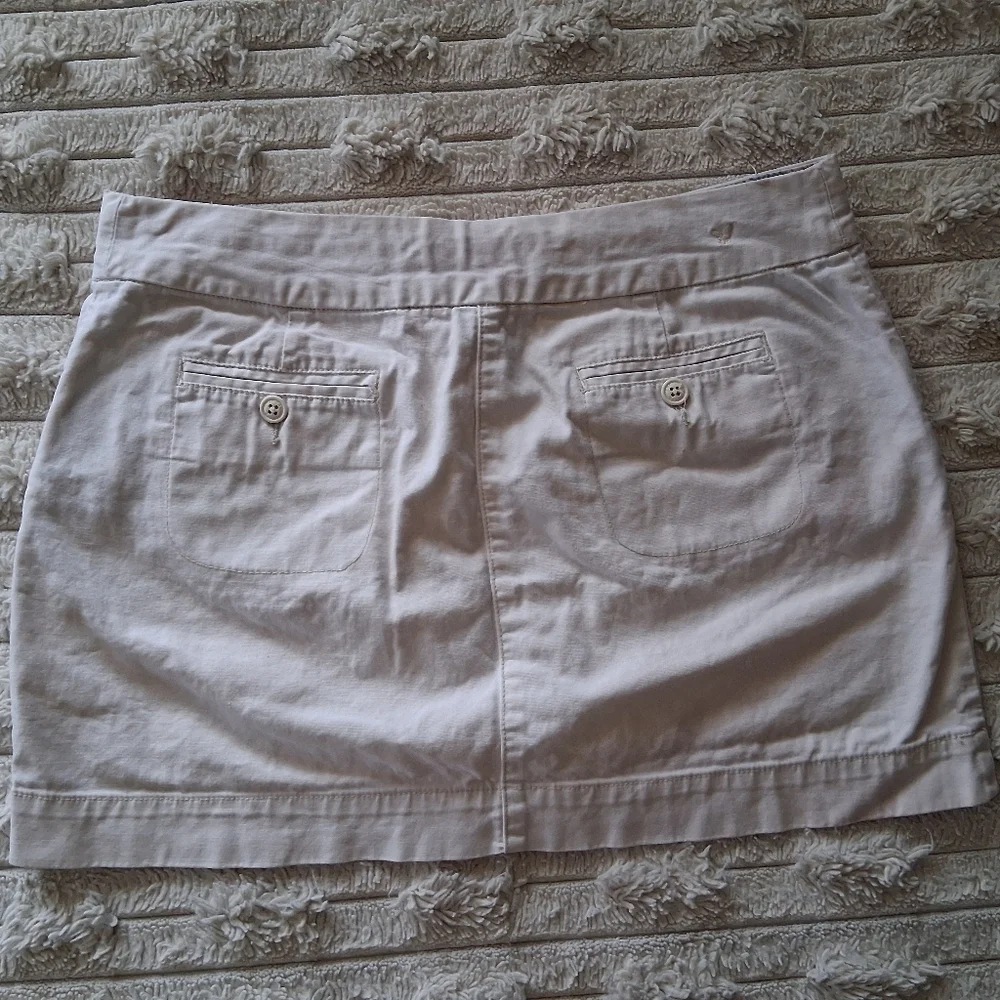 American Eagle Outfitters chic white
